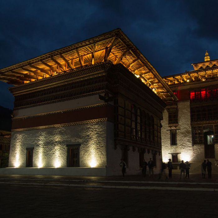 V-TAC VT-37 30W LED Floodlight with Photocell Sensor – Samsung Chip 6500K IP65 Black