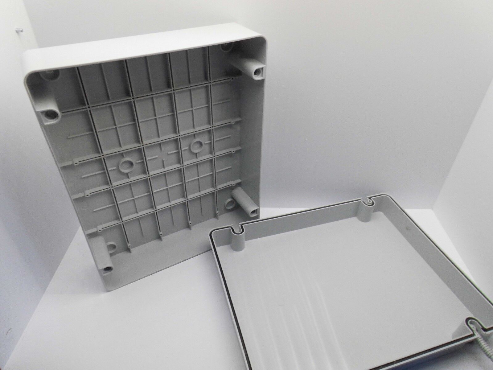 ESR B380 380mm x 300mm x 120mm IP56 Weatherproof Waterproof Outdoor PVC Adaptable Junction Box Electrical Enclosure Hinge Lid