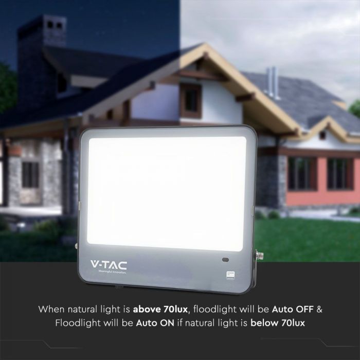 V-TAC 150W LED Floodlight VT-44153 – Samsung Chip, Photocell Sensor, IP65 – 6500K Black