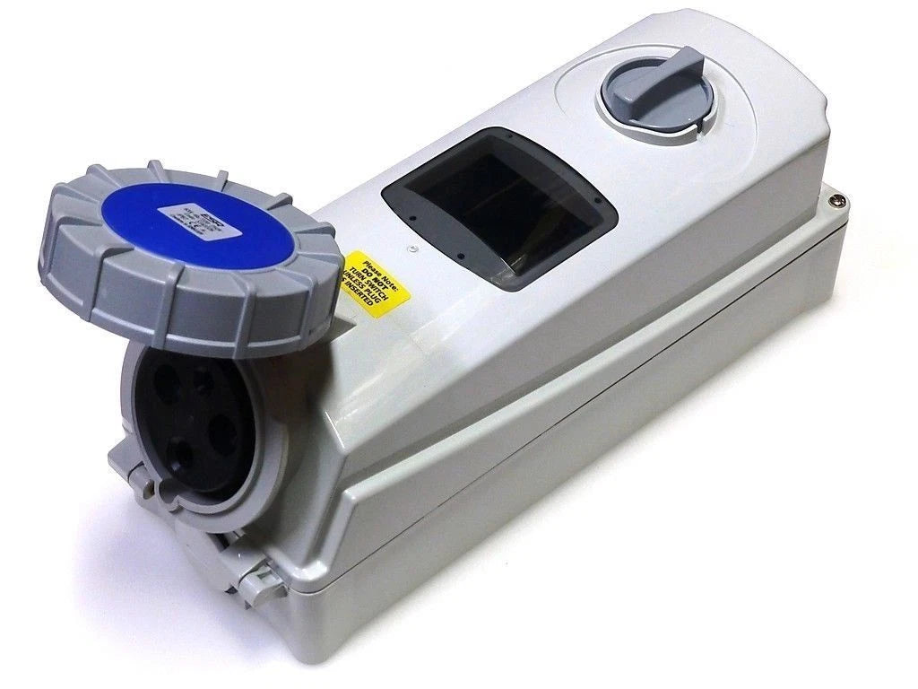 ESR IP67 63A 2 Pin + Earth Industrial Switched Interlock Socket 200V - 250V