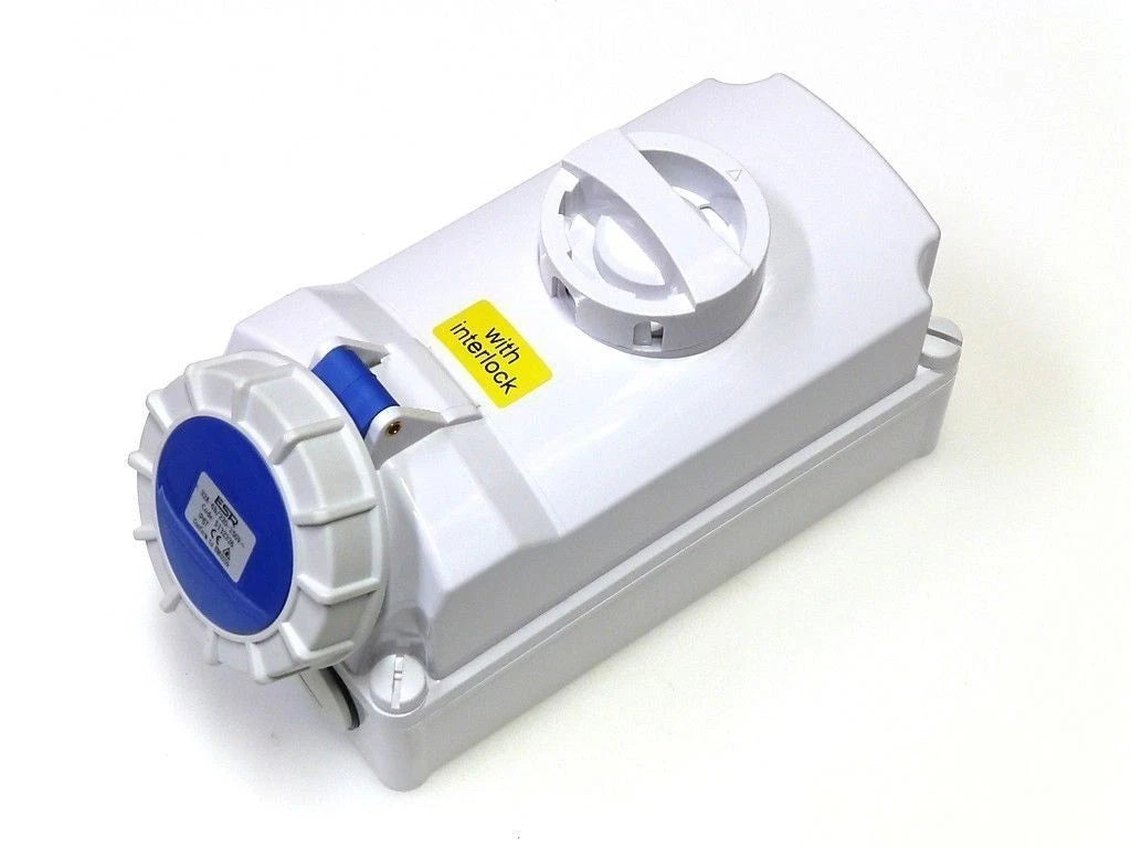 ESR IP67 Industrial Switched Interlock Socket Blue 2 Pin + Earth 16A