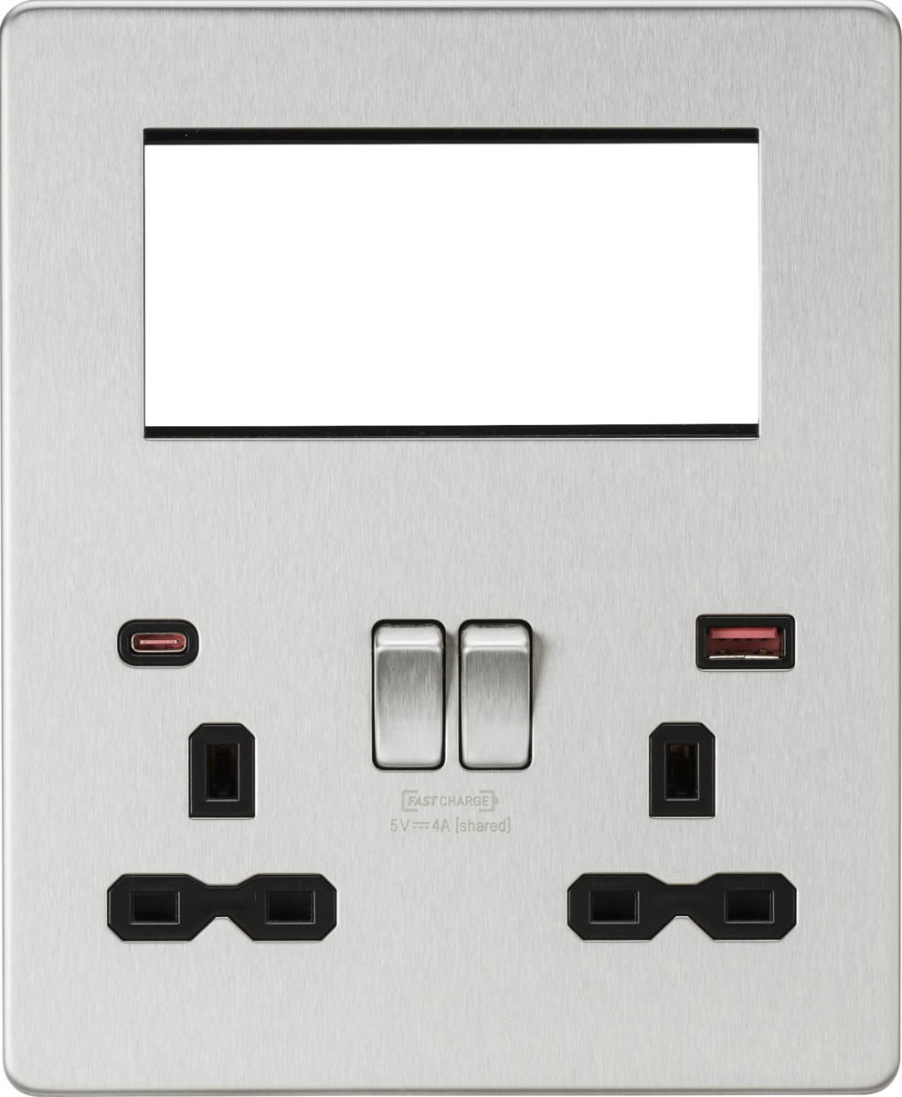 Knightsbridge Screwless Small Multimedia Combination Plate with FASTCHARGE